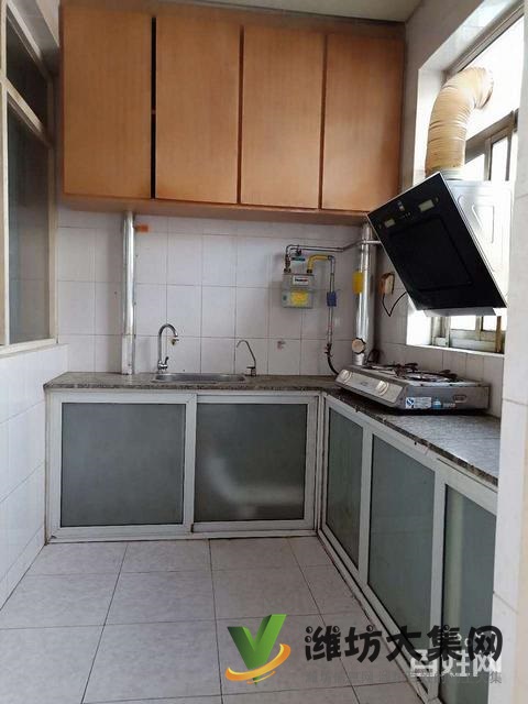 泰華中百蘇寧市立醫(yī)院 福壽街 和平路近多層一樓100平大頂