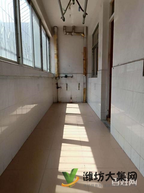 泰華中百蘇寧市立醫(yī)院 福壽街 和平路近多層一樓100平大頂