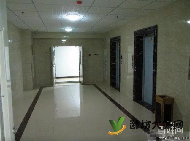 市府廣場(chǎng)南226平高檔寫字間兩間出租