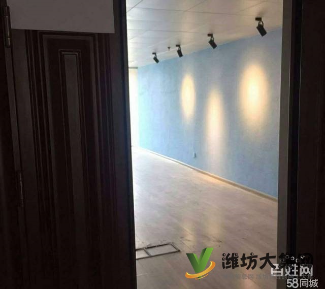 (快租無(wú)中介費(fèi))奎文區(qū)陽(yáng)光100城市廣場(chǎng)寫(xiě)字樓出租