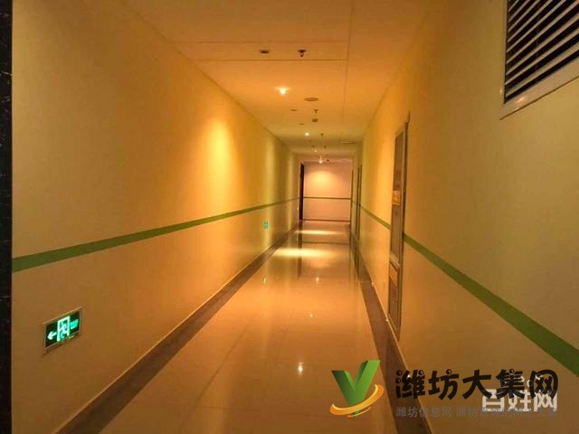 {快租無(wú)中介費(fèi)}奎文萬(wàn)達(dá)中心好位置精裝寫(xiě)字樓出租