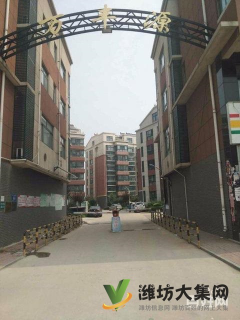 站南廣場(chǎng)多層94平精裝3室 帶超大地下室 車(chē)位 看