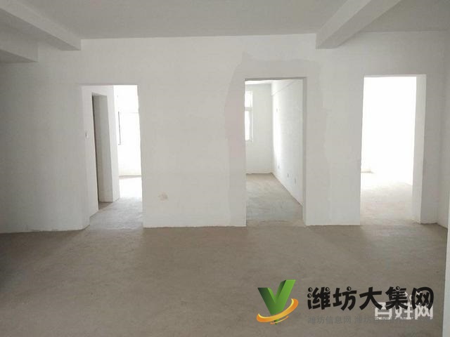 真賤，便宜124平大三室，龍泉太 陽城，送地下室，