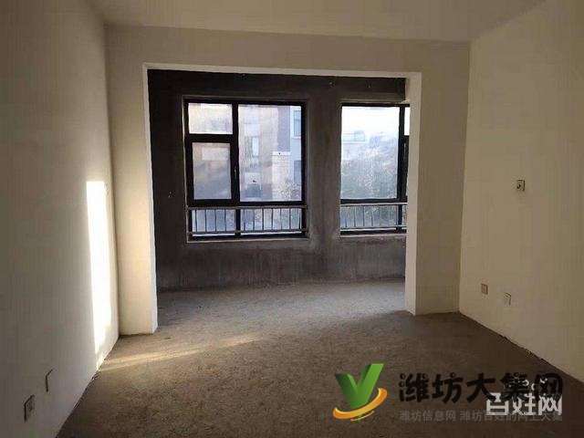 青云郡三室兩廳好房，毛培房給你更大的裝修空間，