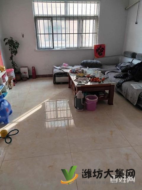 房子有證，外帶兩個超大露臺是個東山