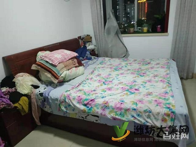 明德花園高層?xùn)|山帶大飄窗  精裝修僅售66萬