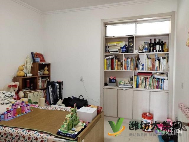 市北區(qū)中央世家3樓118平 三室兩廳 精裝 送30