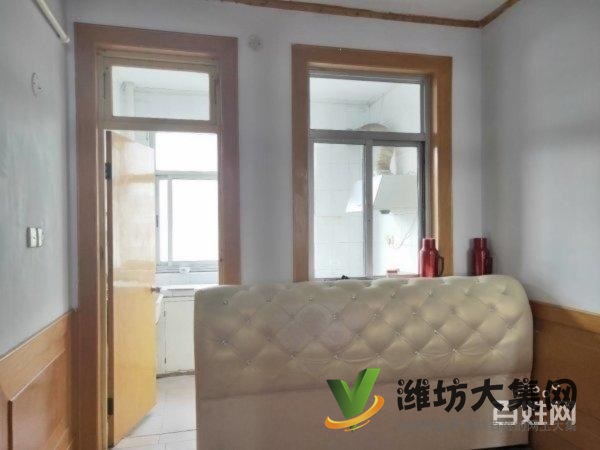 一實小學(xué)校近佳樂家 一梯一戶  精裝三室 有證無稅