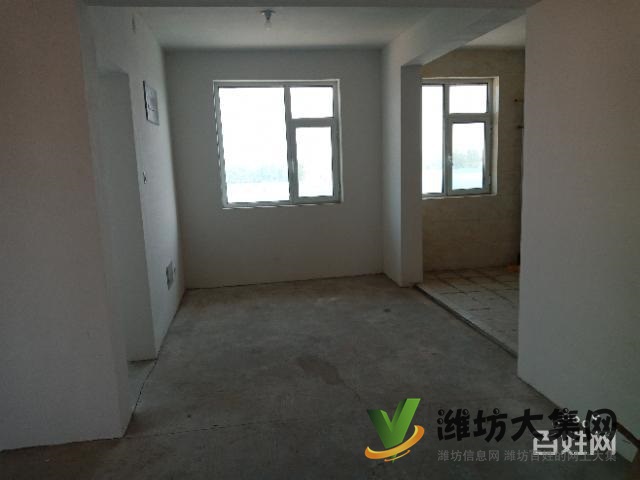 凡爾賽三室優(yōu)質(zhì)房源 133平三室 雙向陽臺 采光充