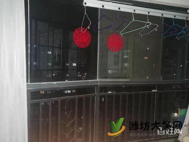 此房為結(jié)婚準(zhǔn)備，舒適三室，精裝修，現(xiàn)因換大房，找有