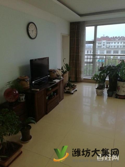 房緊鄰幼兒園小學(xué)