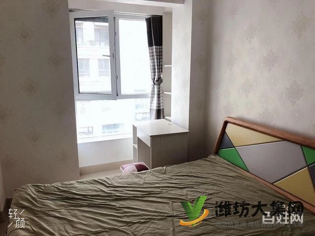 誠信出售二樓精裝房一套，未住過