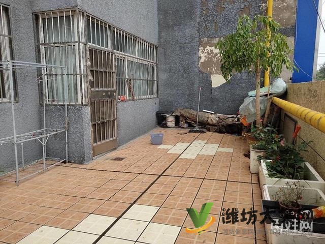 市北區(qū)中央世家3樓118平 三室兩廳 精裝 送30