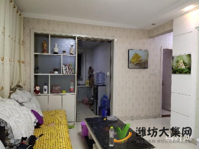 南關(guān)小學(xué)附近電梯洋房四樓精裝三室