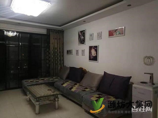 此房為結(jié)婚準(zhǔn)備，舒適三室，精裝修，現(xiàn)因換大房，找有