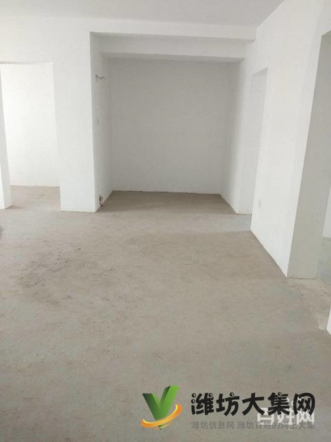 真賤，便宜124平大三室，龍泉太 陽城，送地下室，