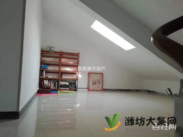 二中附近德潤綠城玉蘭園精裝三室?guī)чw樓帶儲藏室僅售1