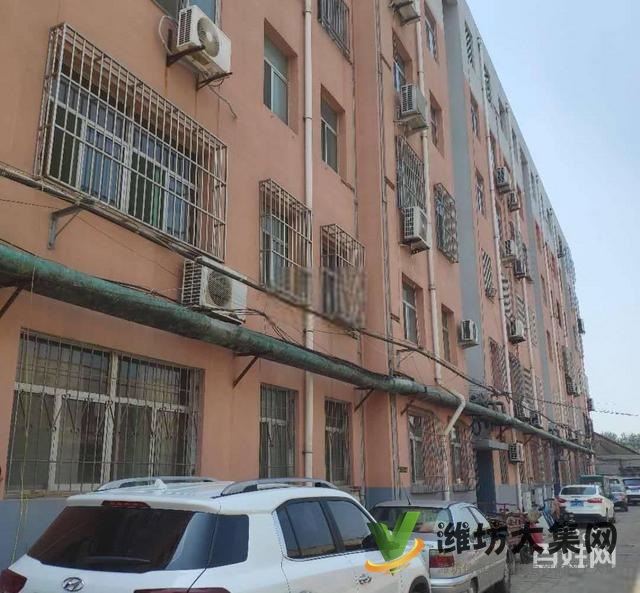 光明小區(qū)多層三樓125平簡裝三室81萬可議