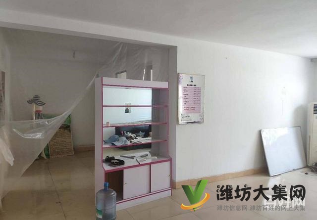 光明小區(qū)多層三樓125平簡裝三室81萬可議