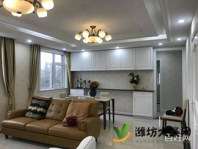 濰城區(qū)政府近 凡爾賽麗都 朝陽大客廳 68萬一套