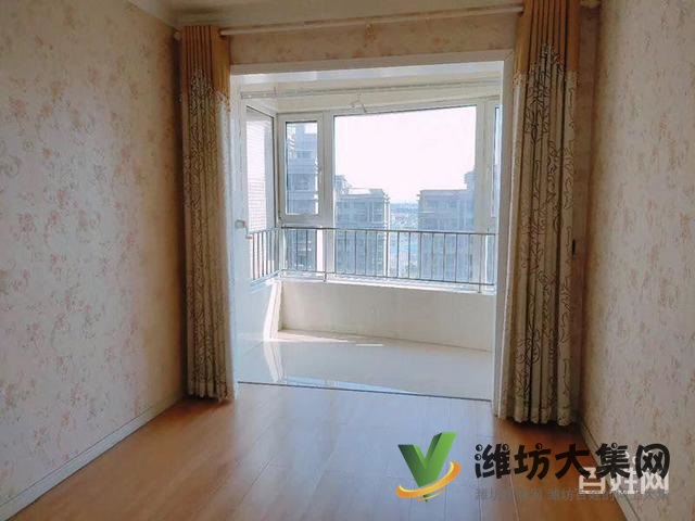 綠色生態(tài)小區(qū) 玫瑰園 三室好房送車庫(kù)儲(chǔ)藏室 看不中