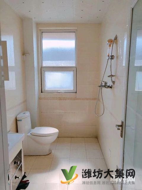 綠色生態(tài)小區(qū) 玫瑰園 三室好房送車庫(kù)儲(chǔ)藏室 看不中