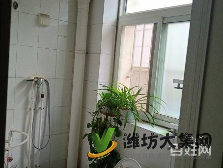 朐山前 翰林苑 多層一樓 100平 精裝修 帶地上儲(chǔ)藏室火急