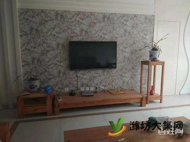 濰城區(qū)政府近 凡爾賽麗都 朝陽大客廳 68萬一套