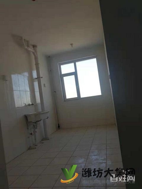 首付十萬(wàn) 買(mǎi)濰城區(qū)政府實(shí)驗(yàn)小學(xué)旁 凡爾賽麗都大三室