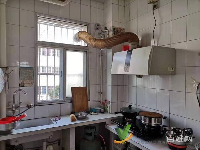 現(xiàn)代小區(qū)東門口 2樓86平小三室 送儲(chǔ)藏室 51.9萬火急急新惠