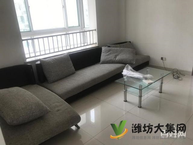 金都時(shí)代新城精裝三室緊鄰萬(wàn)達(dá)生活方便直接拎包入住