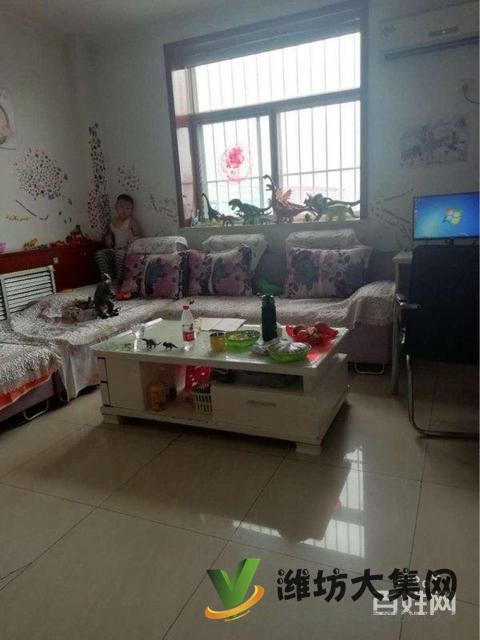 濰城區(qū)中心 東山客廳 帶大窗 全明戶型 低首付