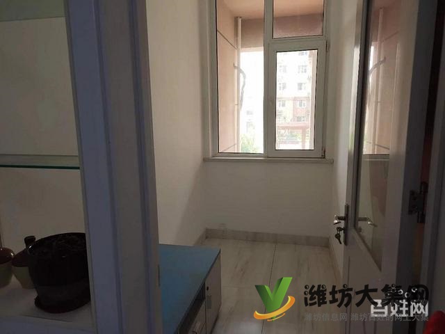 泰華附近青云潤(rùn)景園精裝2室?guī)考揖呒译娏喟胱? border=