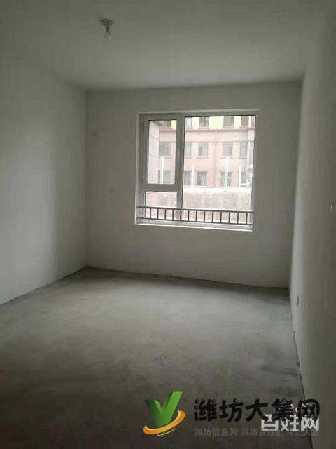 圣菲漫步 2室2廳 106平83萬(wàn)毛坯房