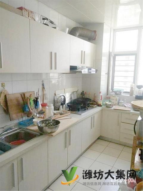 勝利街文化路東方明珠 豪裝三室 拎包入住 中間樓層