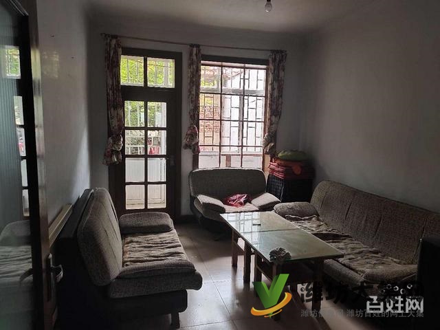 城北供銷(xiāo)社家屬院精裝1樓帶院帶家具低.價(jià)出租