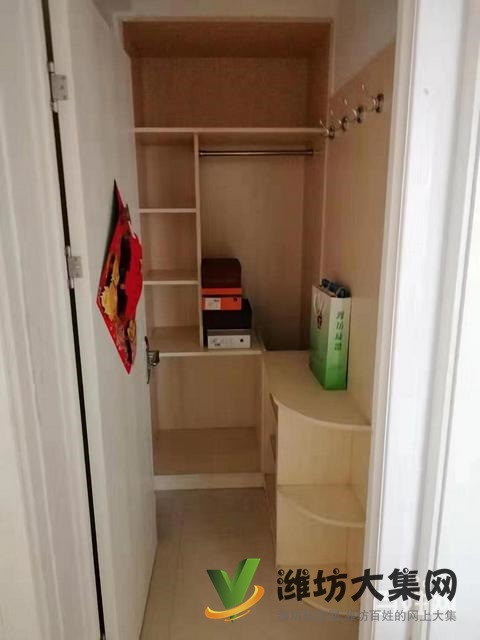 大華中央城豪華裝修3室?guī)У叵麓筌?chē)庫(kù)家具家電齊全三塊空調(diào)