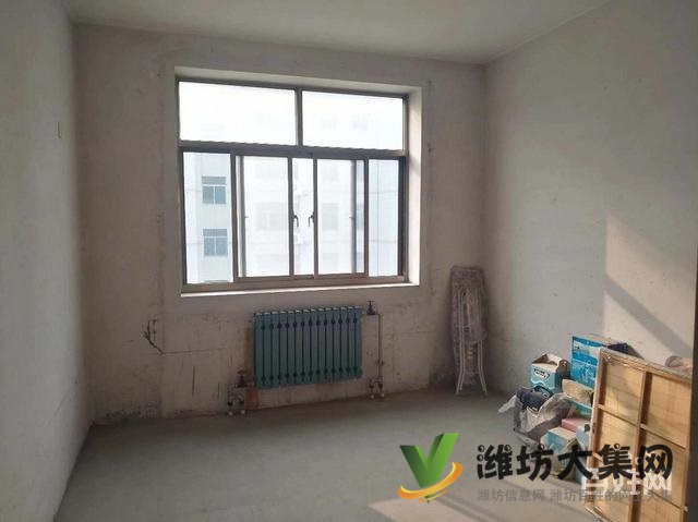 濰坊醫(yī)學院南鄰興旺花園4樓146平米毛坯帶地下室急售5225