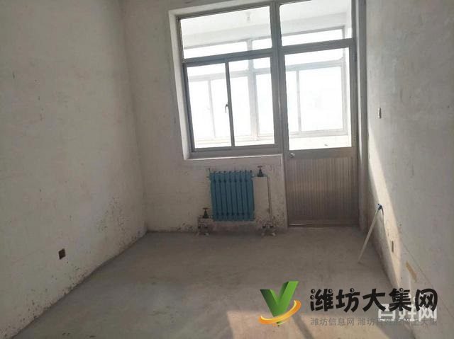 濰坊醫(yī)學院南鄰興旺花園4樓146平米毛坯帶地下室急售5225