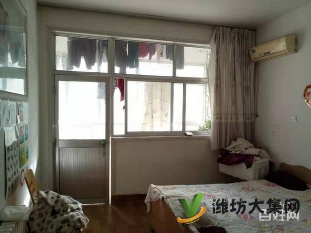 秋實(shí)小區(qū) 精裝 好樓層 適合老年人居住 帶車庫僅售