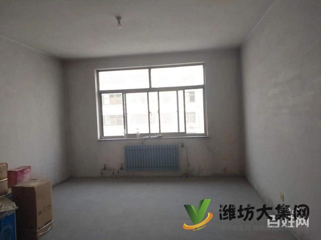 濰坊醫(yī)學院南鄰興旺花園4樓146平米毛坯帶地下室急售5225