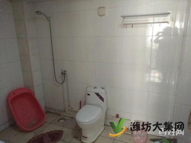 濰坊醫(yī)學院南鄰興旺花園4樓146平米毛坯帶地下室急售5225