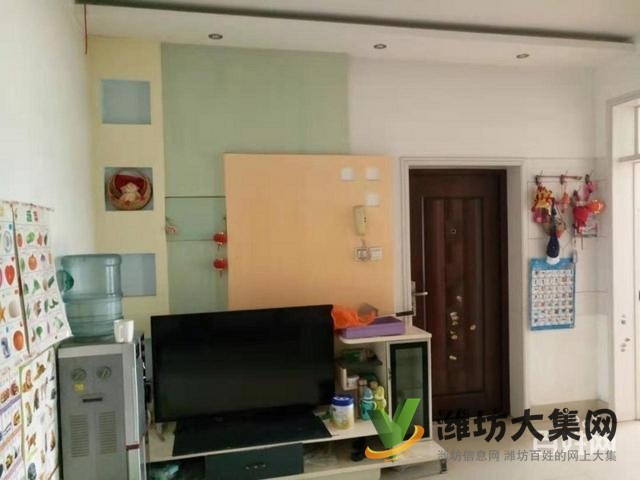 秋實(shí)小區(qū) 精裝 好樓層 適合老年人居住 帶車庫僅售