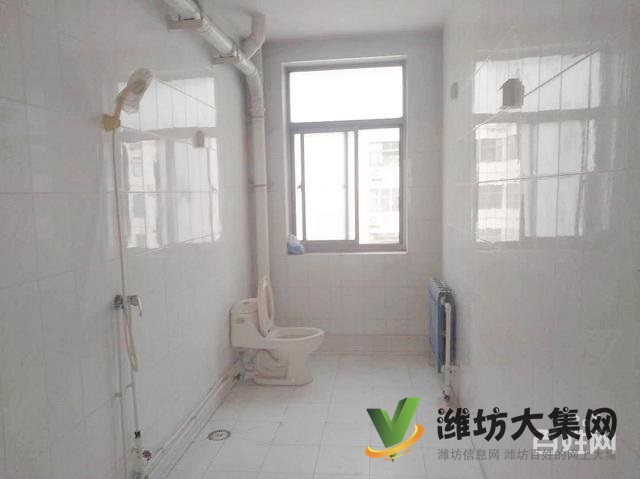 濰坊醫(yī)學院南鄰興旺花園4樓146平米毛坯帶地下室急售5225