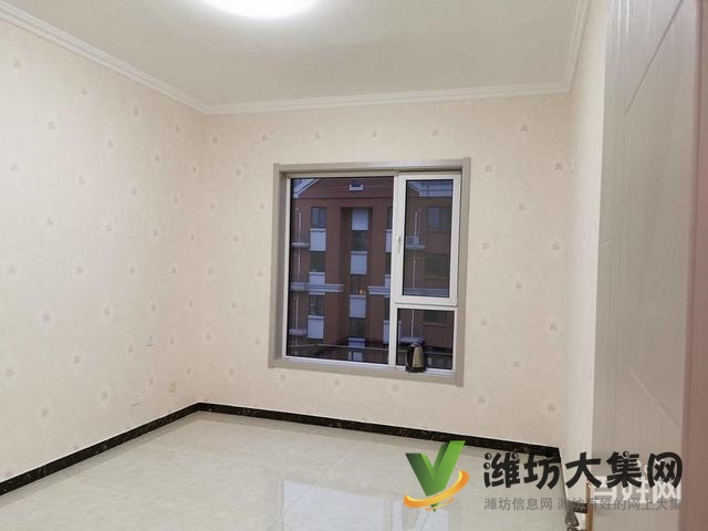 高鐵近 精裝未住 88平 客廳朝陽(yáng) 帶地下室 急售