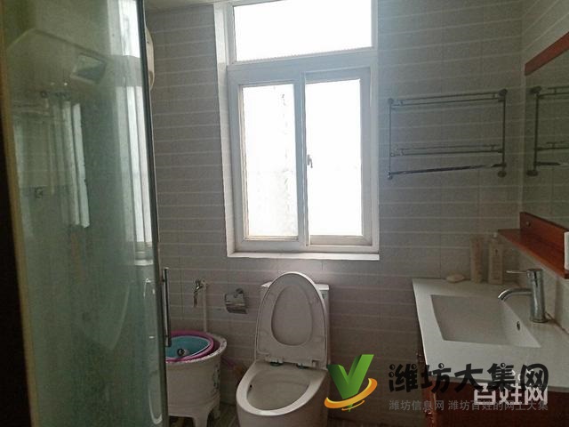 市北區(qū)好房 頂層復(fù)式 230平 六室四廳三衛(wèi)精裝未