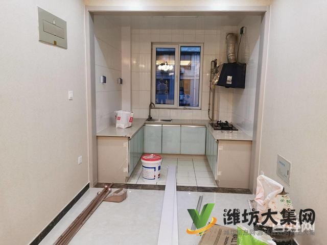 高鐵近 精裝未住 88平 客廳朝陽(yáng) 帶地下室 急售