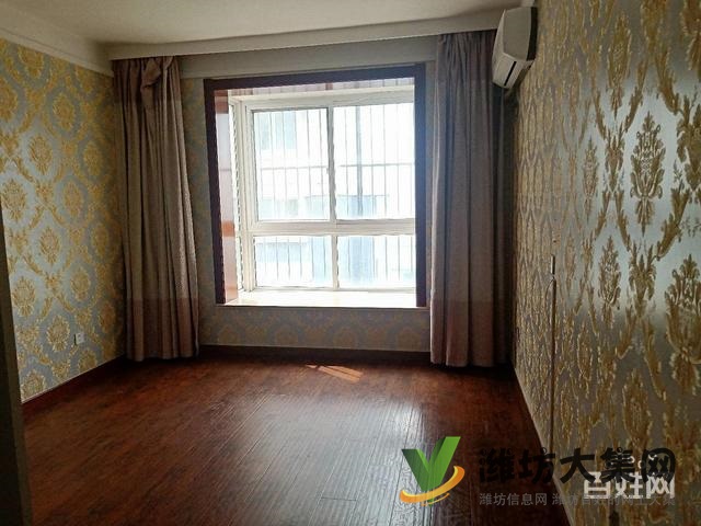 市北區(qū)好房 頂層復(fù)式 230平 六室四廳三衛(wèi)精裝未