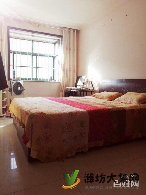 141平大3室 濱河花園 精裝修 證出5年 東城雙