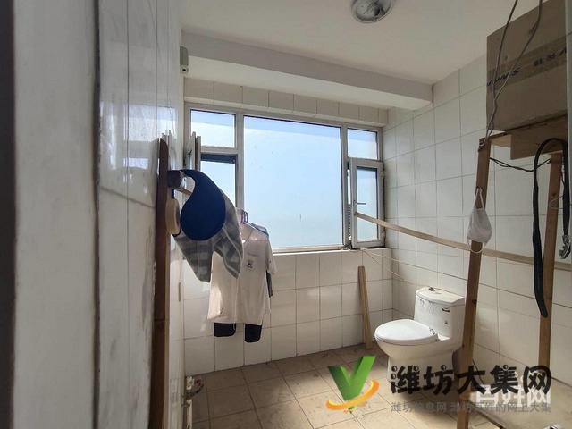 東方太陽(yáng)城電梯房大H戶(hù)型150平120萬(wàn)車(chē)位10萬(wàn)